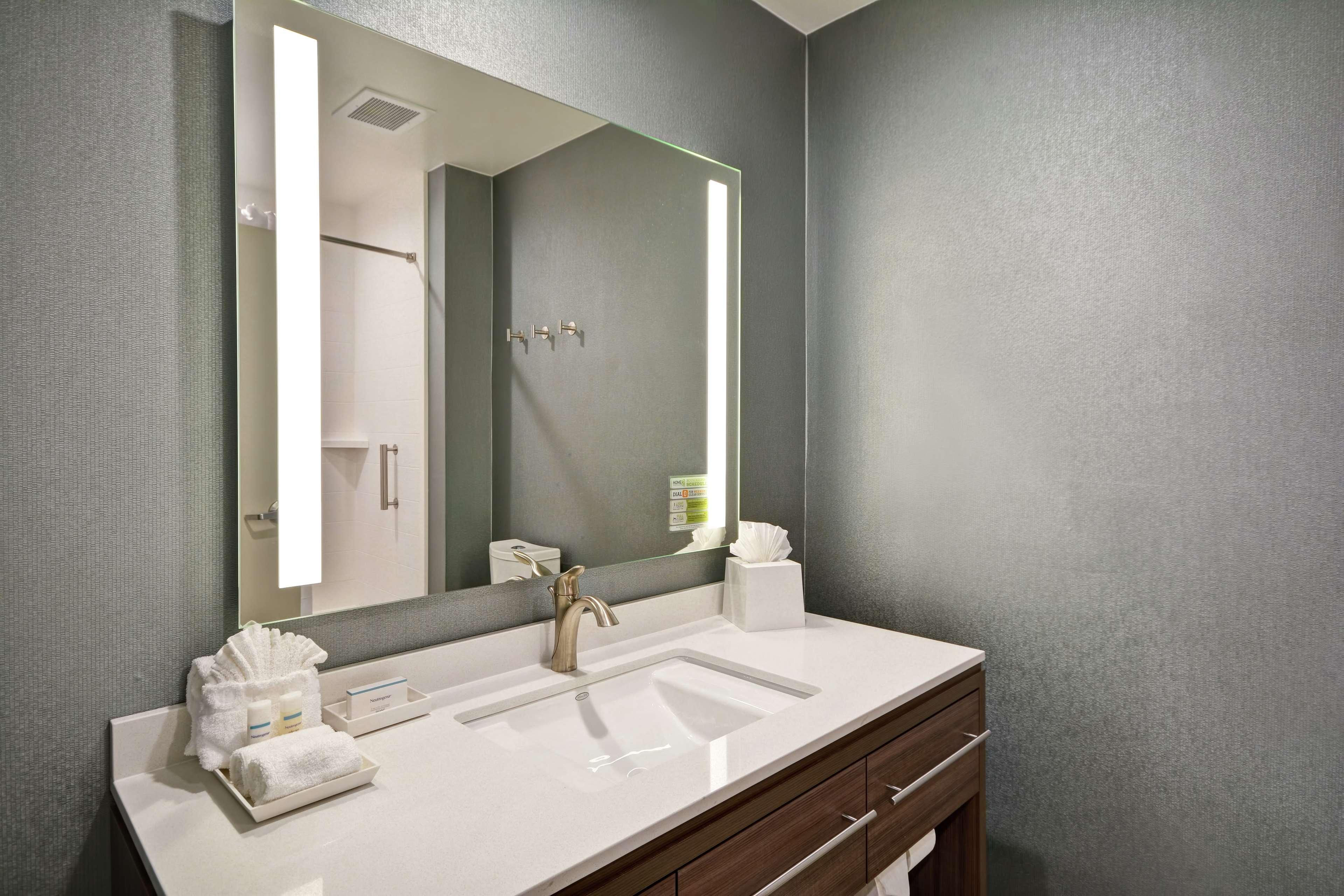 Home2 Suites Plano Legacy West Exterior foto