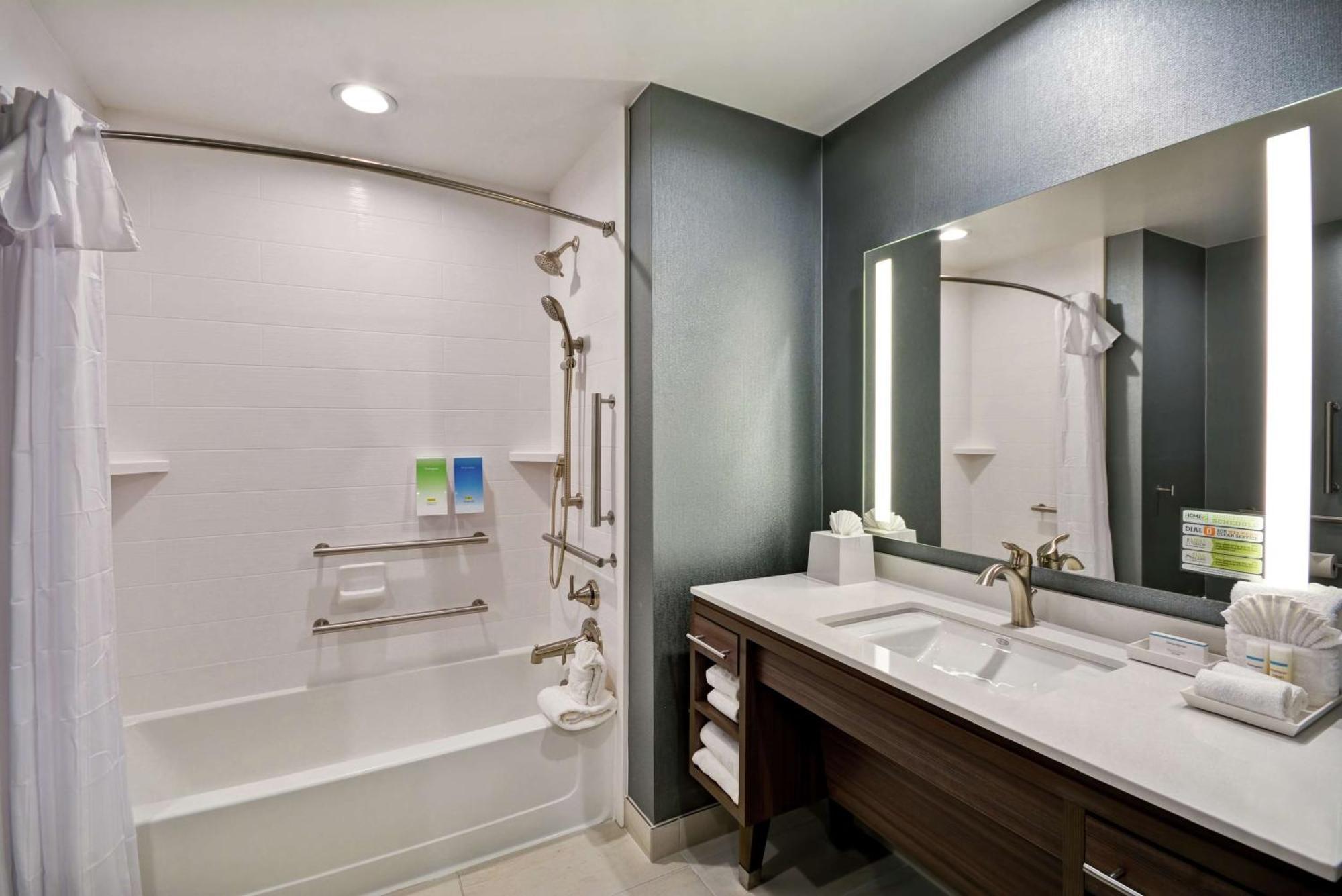 Home2 Suites Plano Legacy West Exterior foto